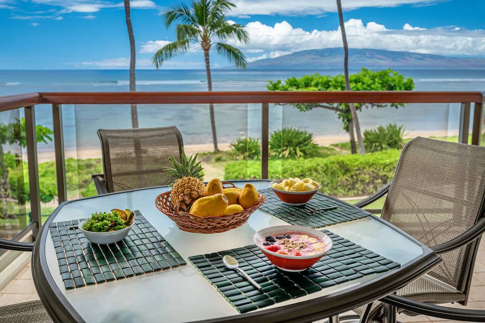Photo of Patio Balcony in Historic Lahaina Front Street