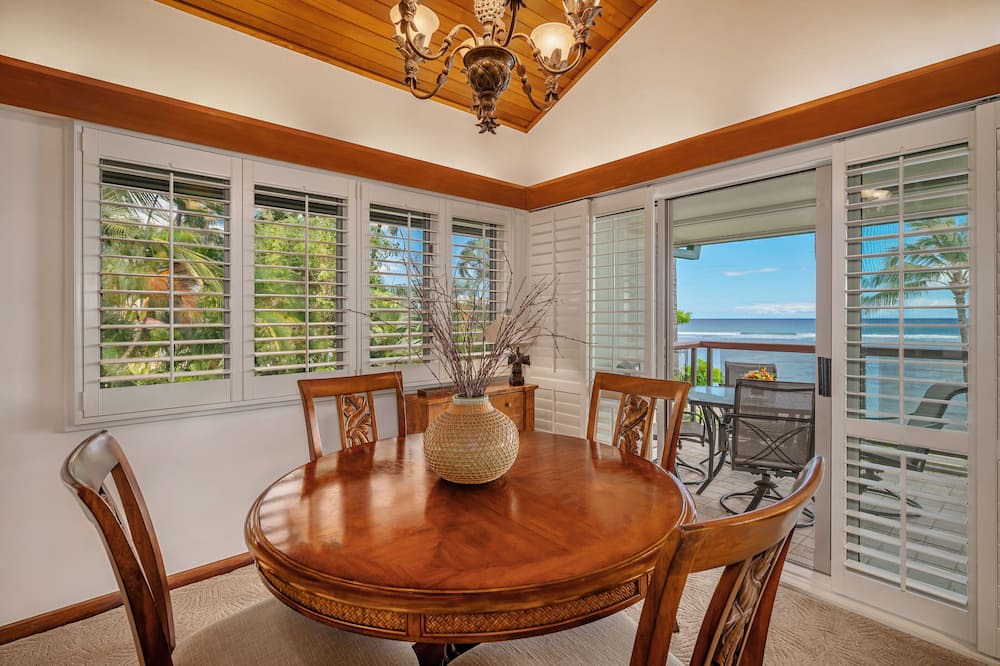 Photo of Kitchen in Historic Lahaina Front Street