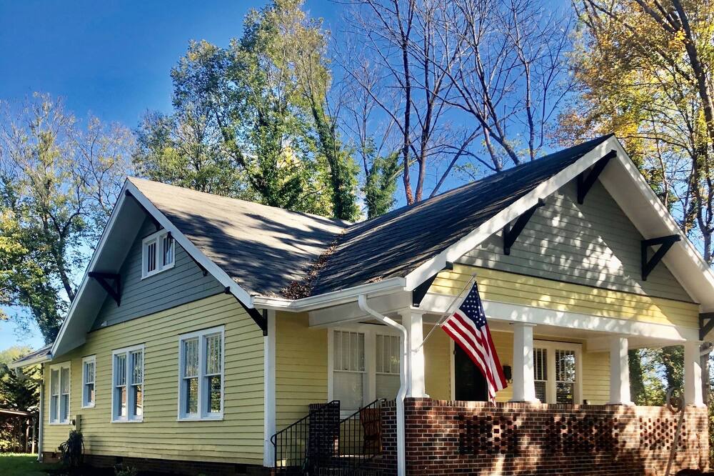 Photo of Outdoor in Morganton
