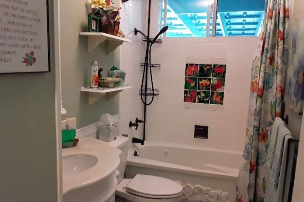 Photo of Bathroom in Ninole