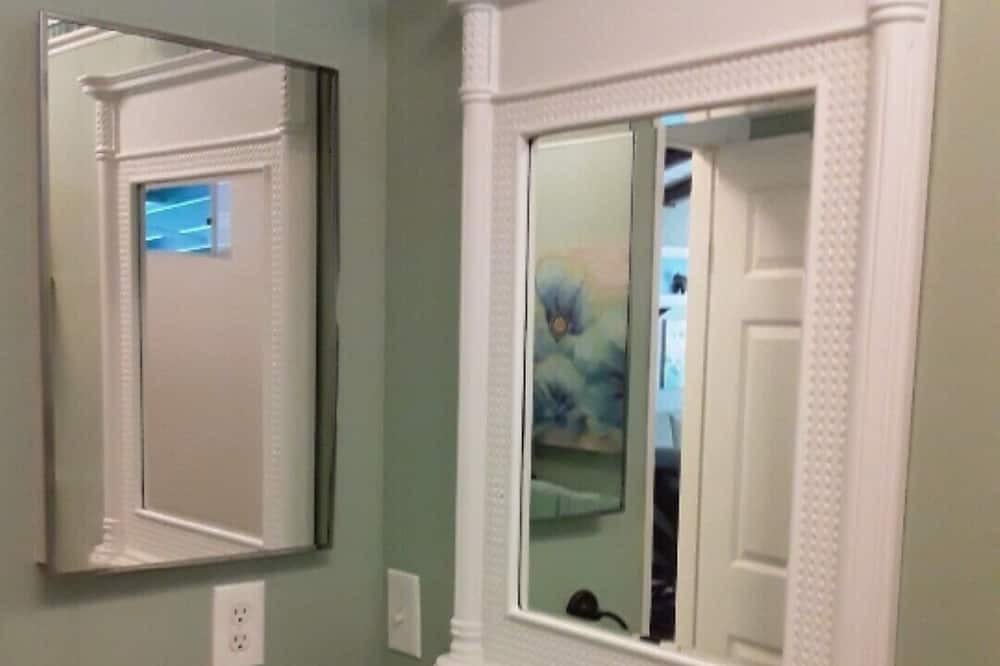 Photo of Bathroom in Ninole