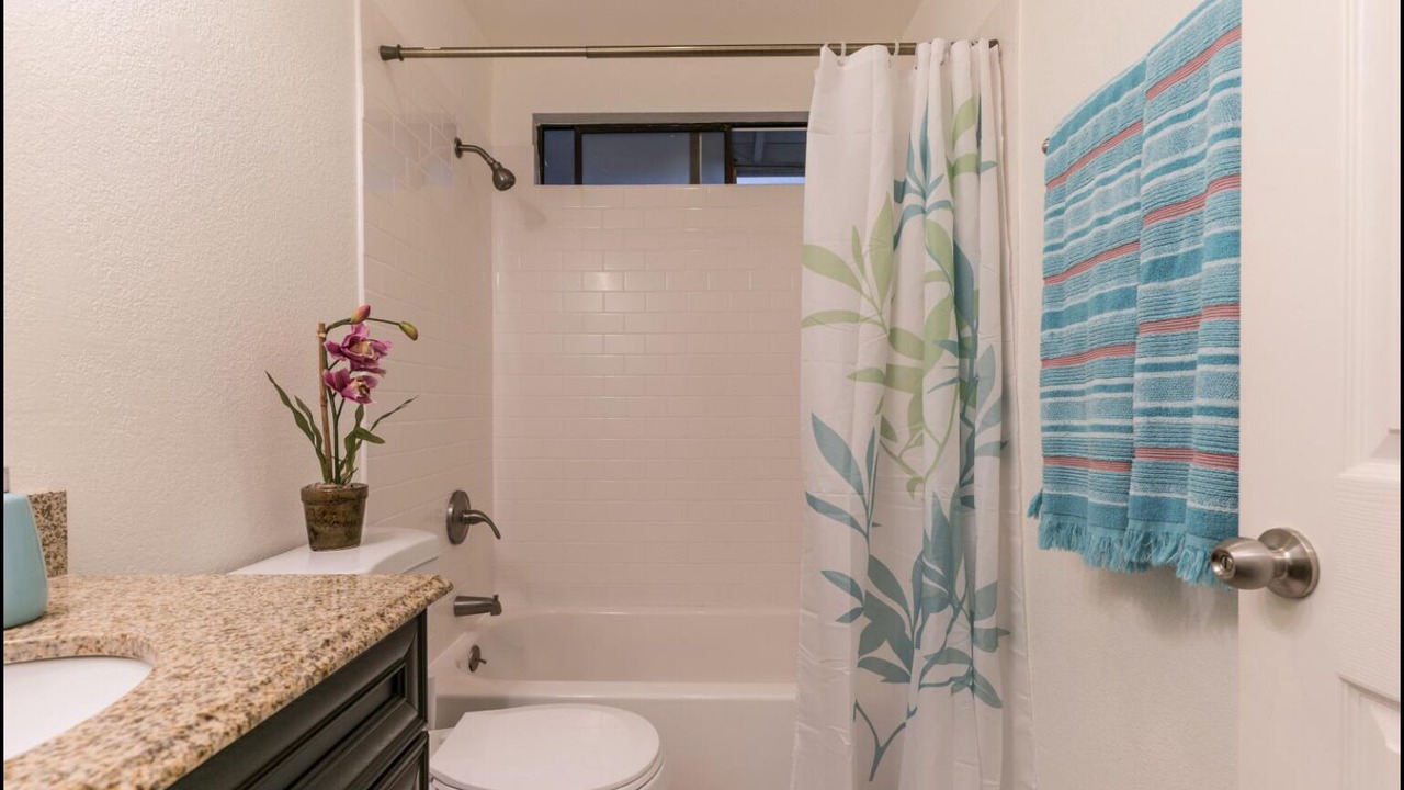 Photo of Bathroom in Laie