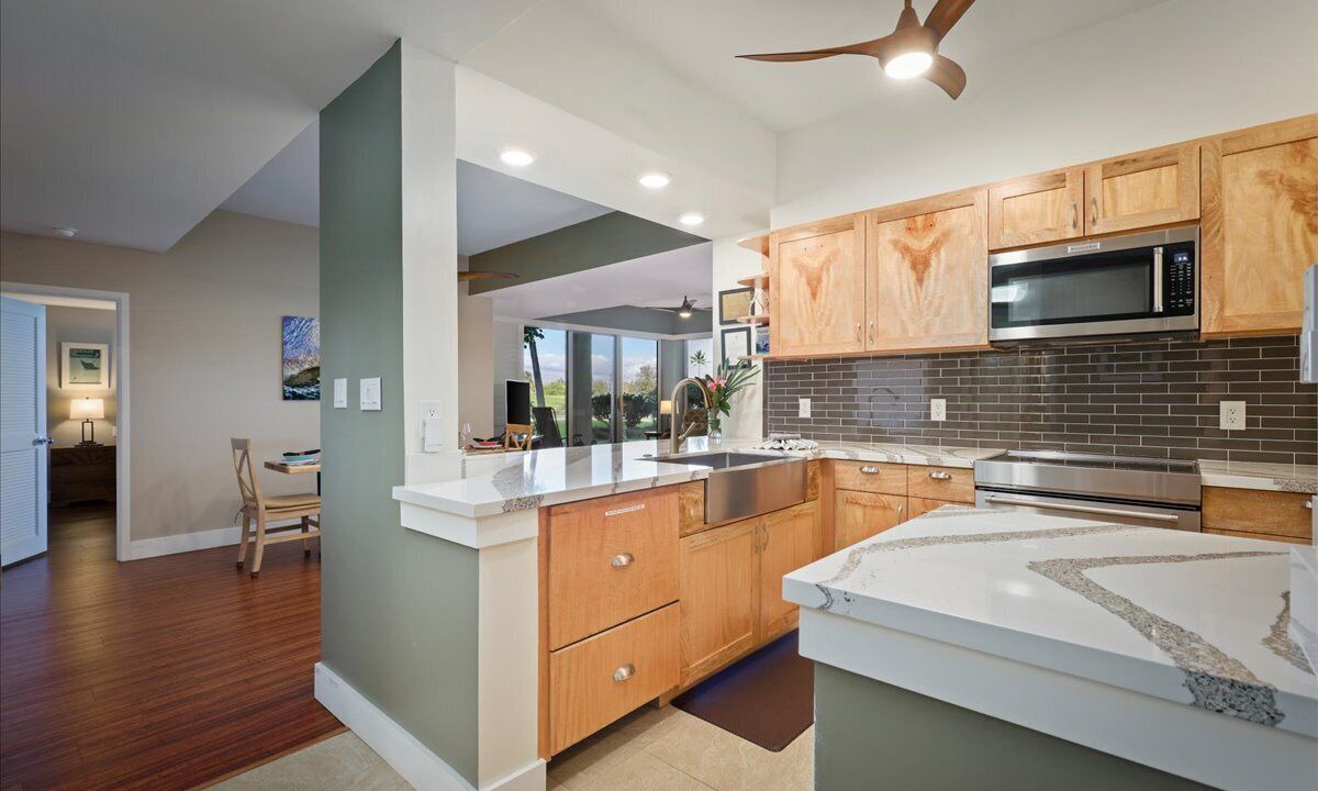 Photo of Kitchen in Waikoloa