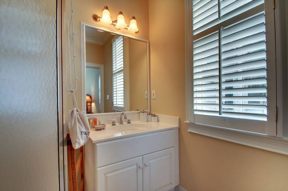 Photo of Bathroom in Ocean Point