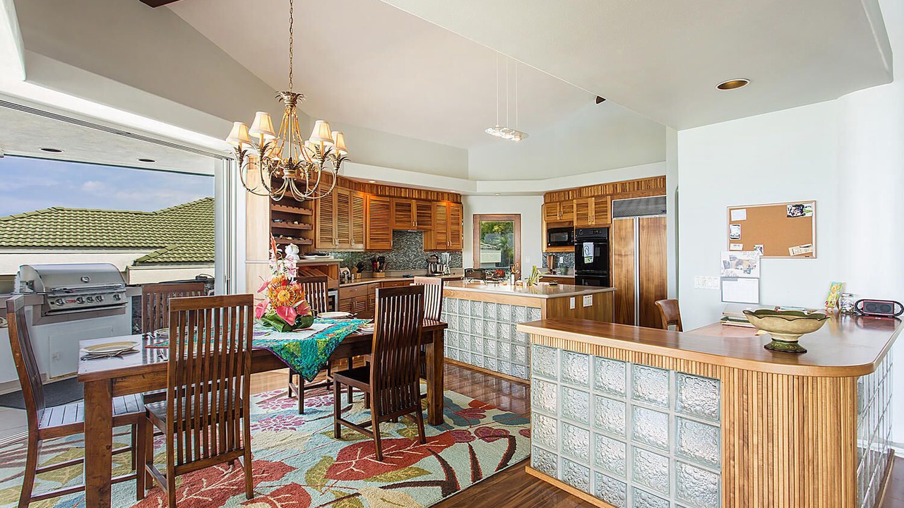 Photo of Kitchen in Kahaluu-Keauhou