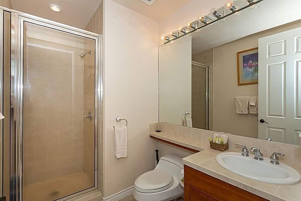 Photo of Bathroom in Kamuela