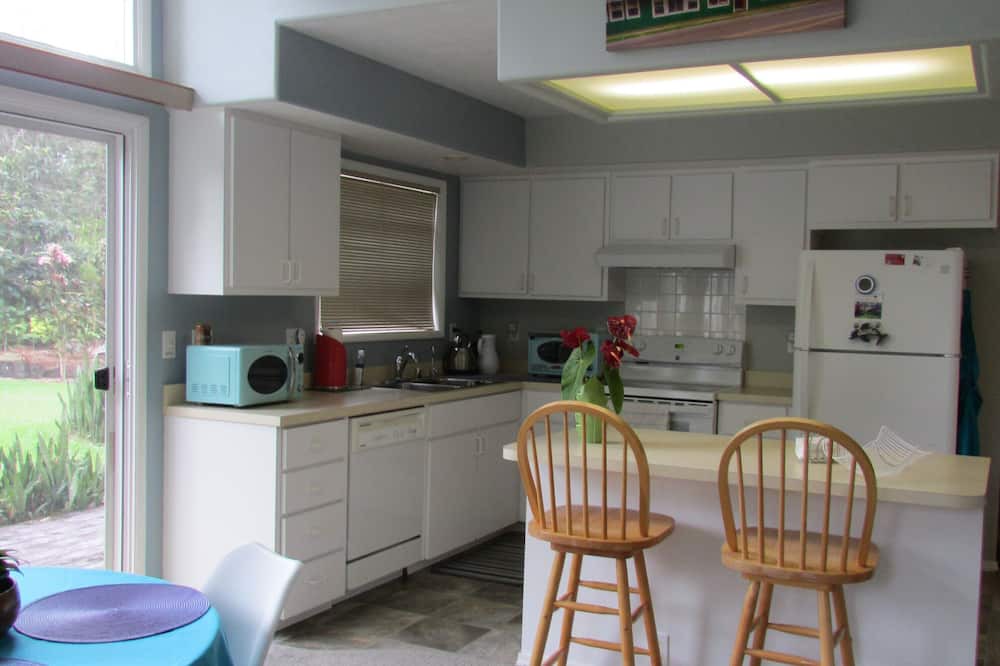 Photo of Kitchen in Kapoho