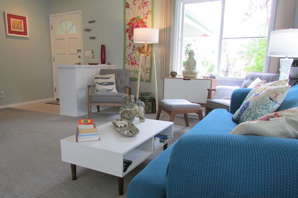 Photo of Livingroom in Kapoho