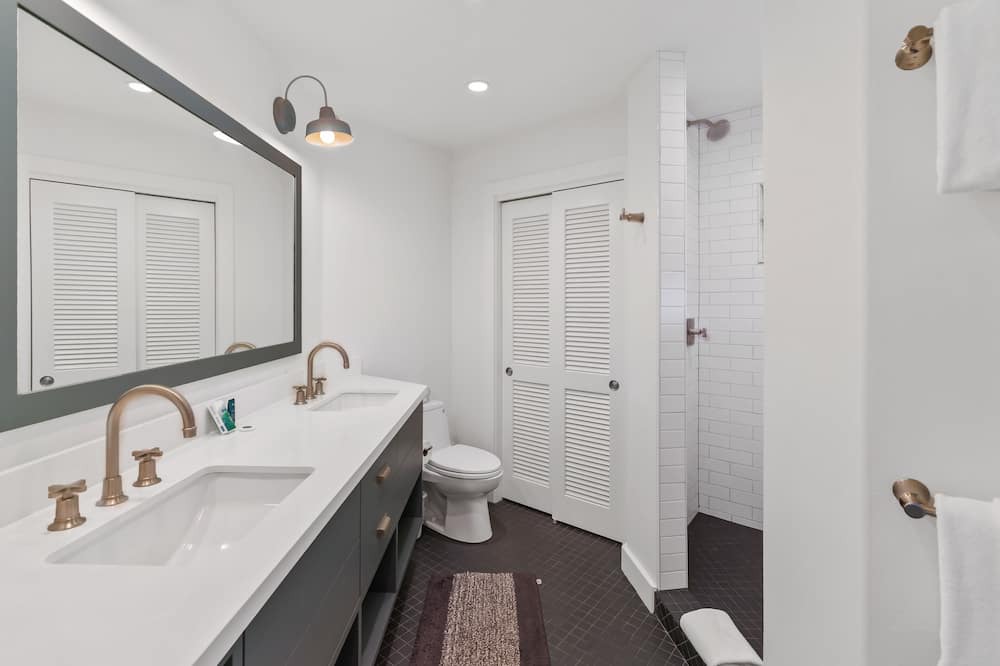 Photo of Bathroom in Hanalei