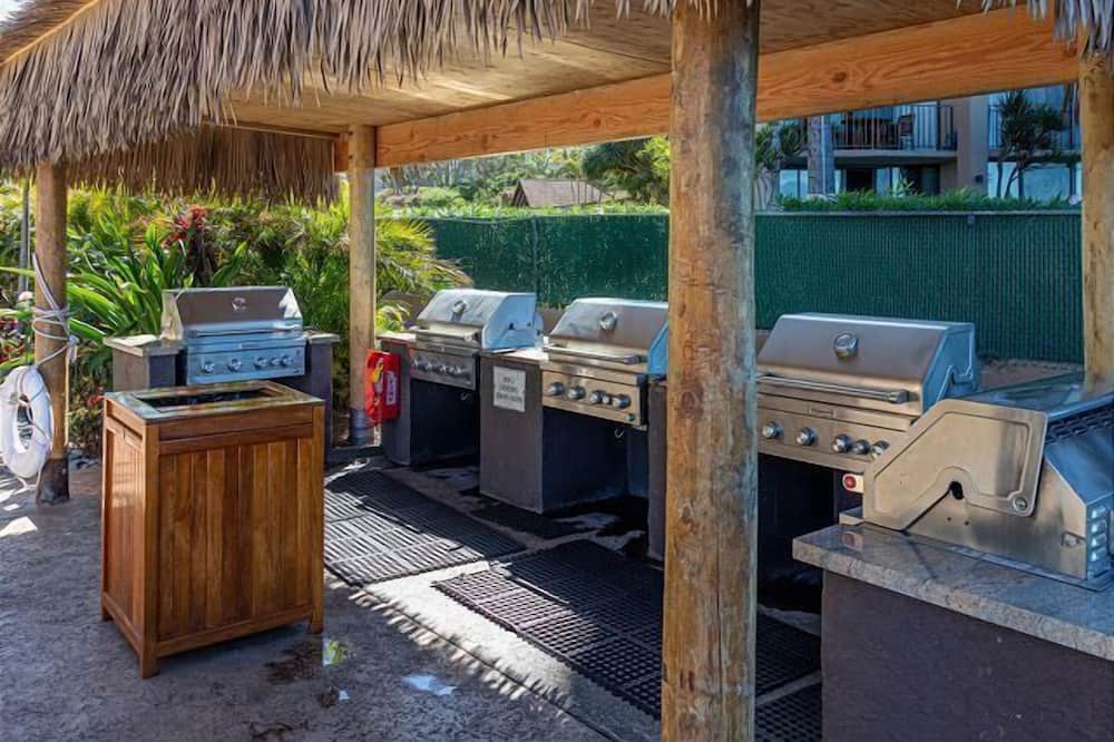 Photo of Kitchen in Kahana