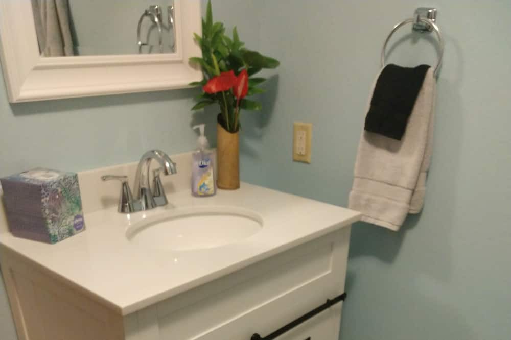 Photo of Bathroom in Papa