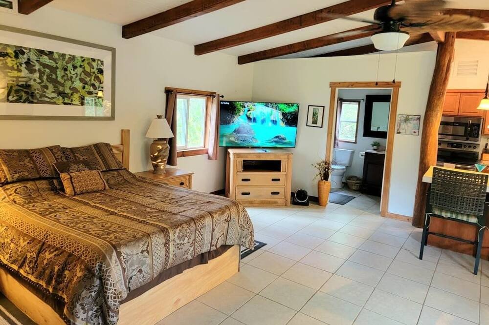 Photo of Bedroom in Pahoa