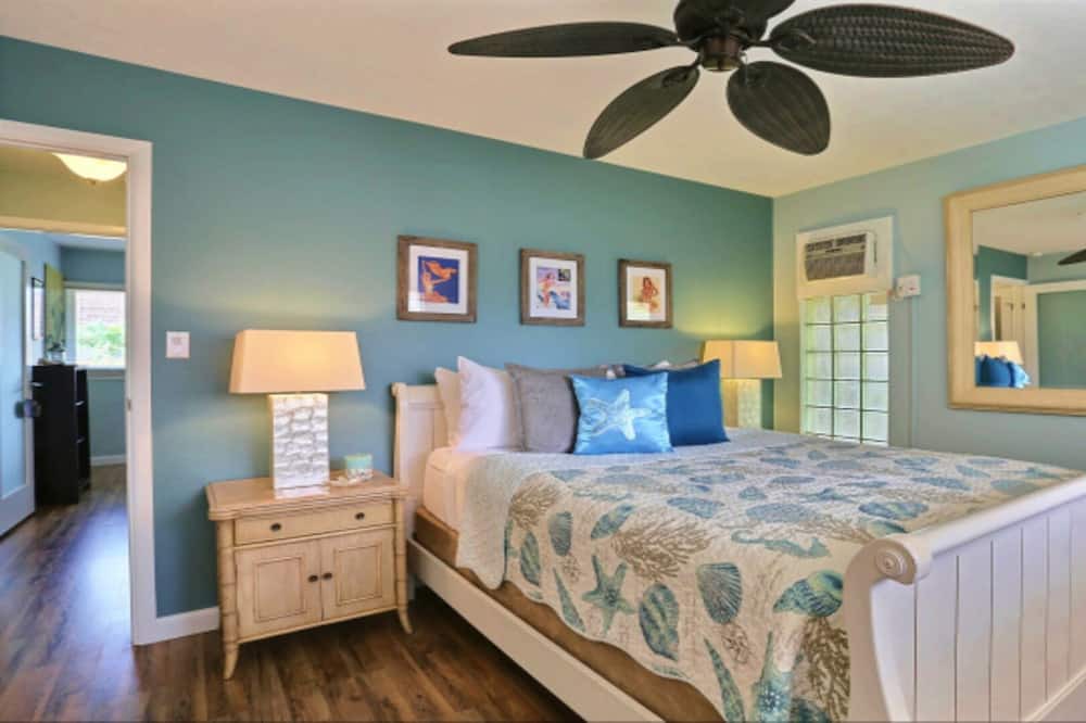 Photo of Bedroom in Downtown Lahaina