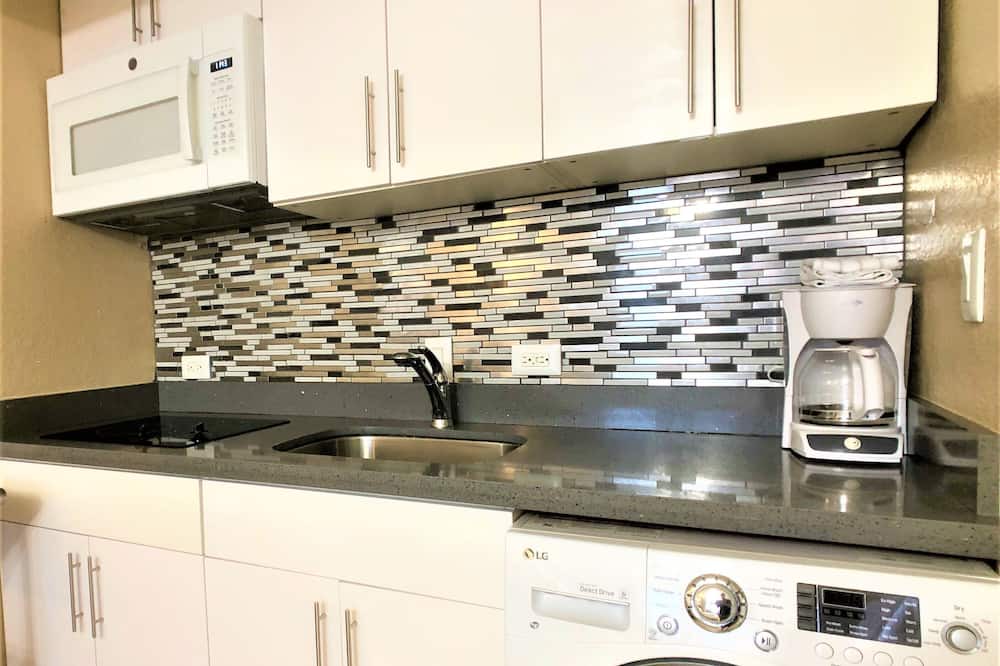 Photo of Kitchen in McCully - Moiliili