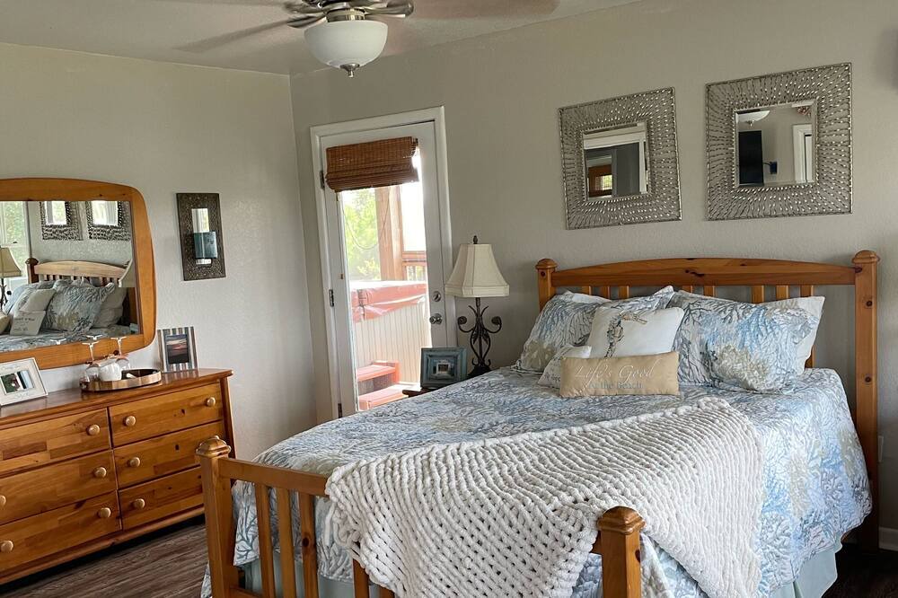 Photo of Bedroom in Carova Beach