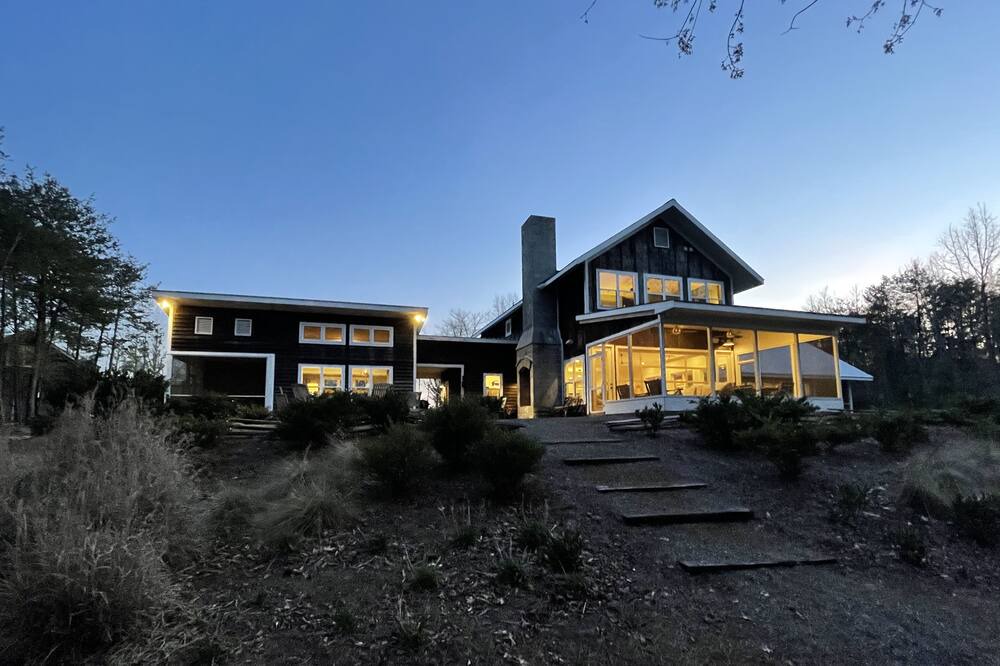 Photo of Outdoor in Hickory