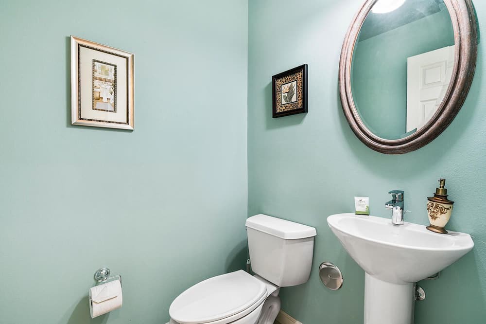 Photo of Bathroom in Waikoloa