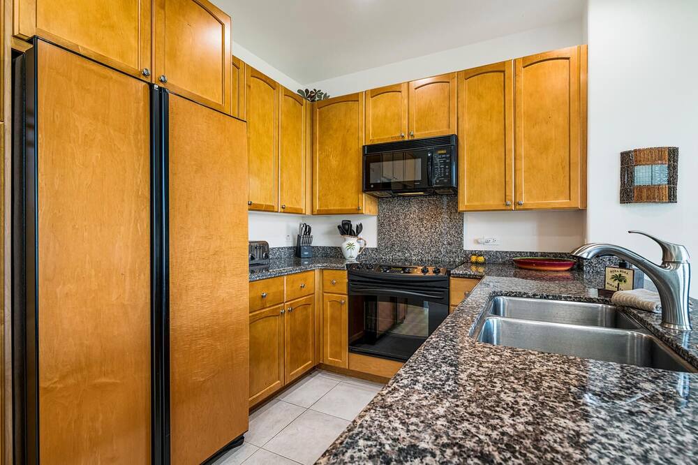 Photo of Kitchen in Waikoloa