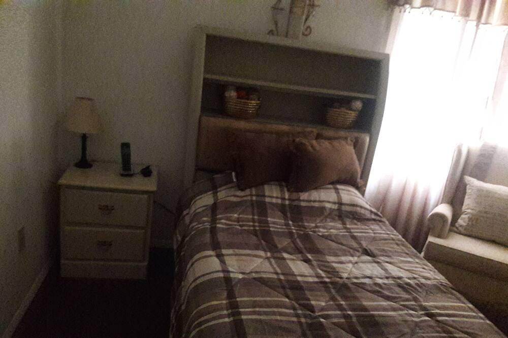 Photo of Bedroom in Hinesville