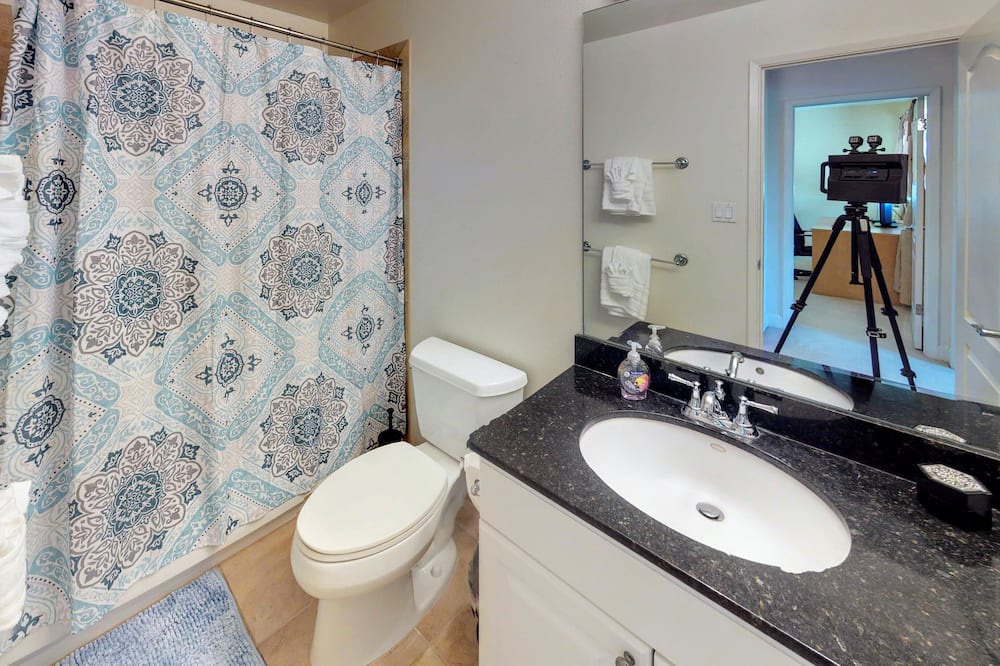 Photo of Bathroom in Ko Olina