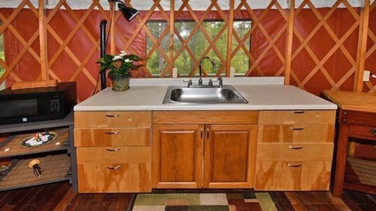 Photo of Kitchen in Hawaiian Acres