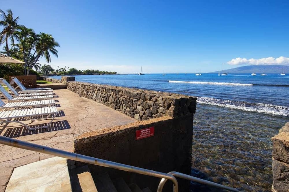 Photo of Others in Historic Lahaina Front Street