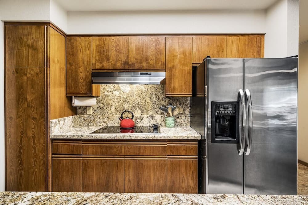 Photo of Kitchen in Waikoloa