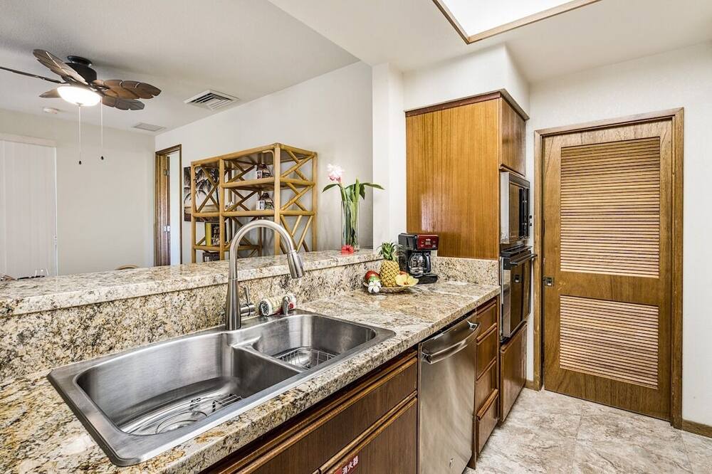 Photo of Kitchen in Waikoloa