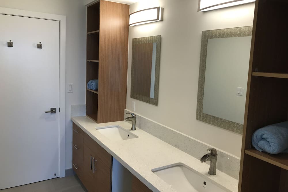 Photo of Bathroom in St Louis Heights