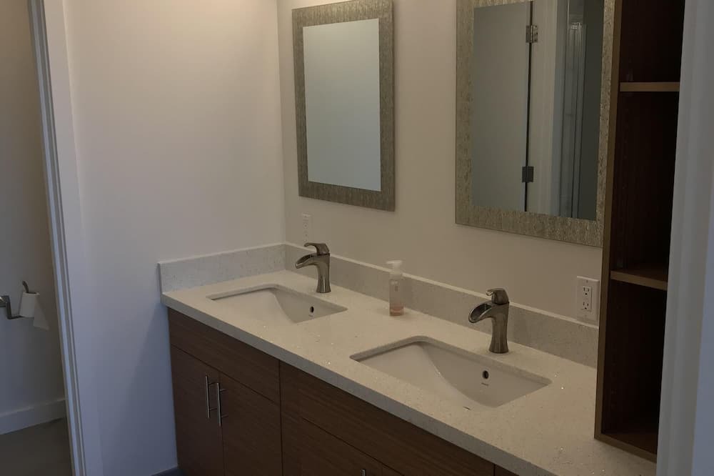 Photo of Bathroom in St Louis Heights