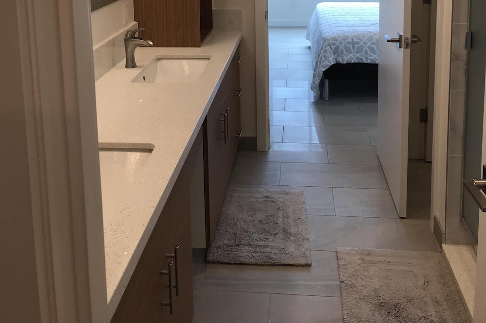 Photo of Bathroom in St Louis Heights