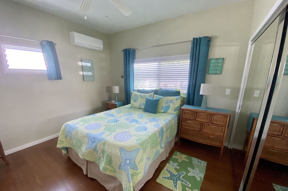Photo of Bedroom in Kailua