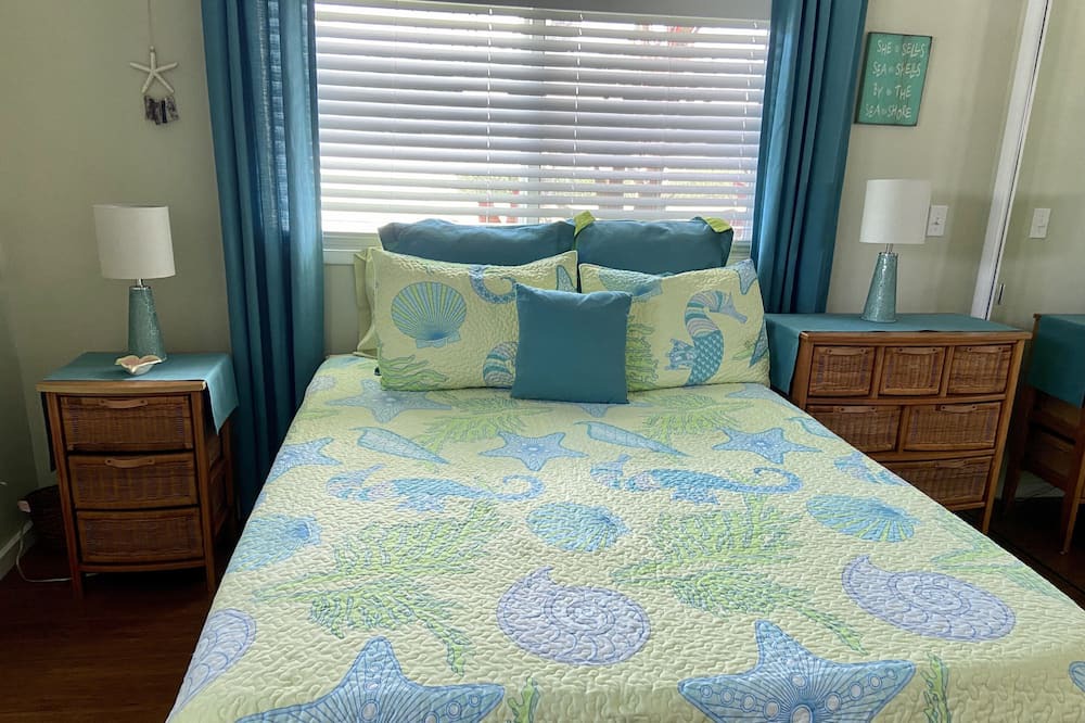 Photo of Bedroom in Kailua