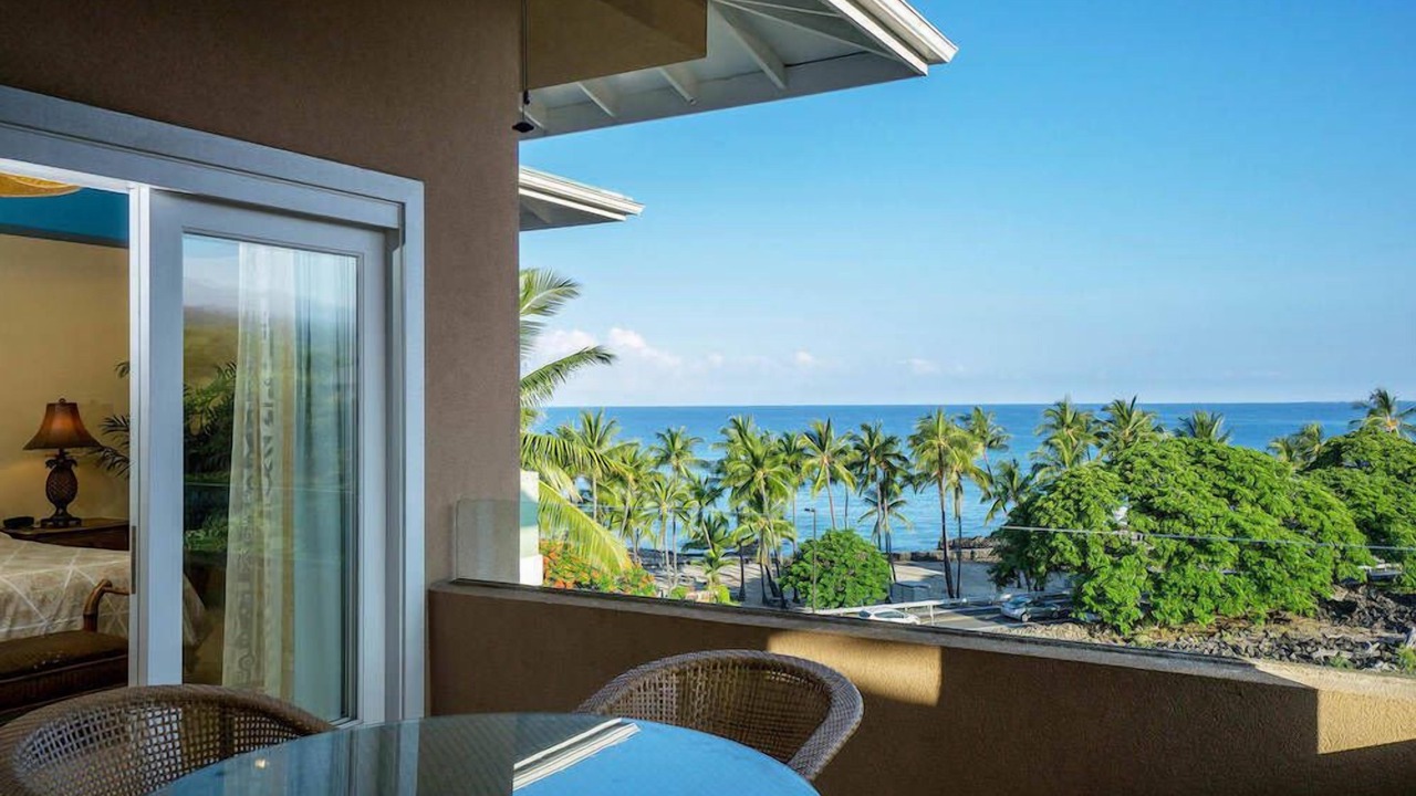 Photo of Outdoor in Kahaluu Bay