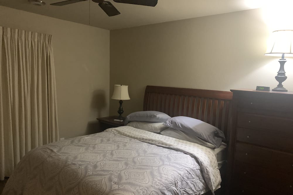 Photo of Bedroom in Paia