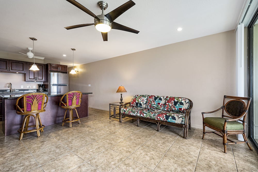 Photo of Livingroom in Historic Kailua Village