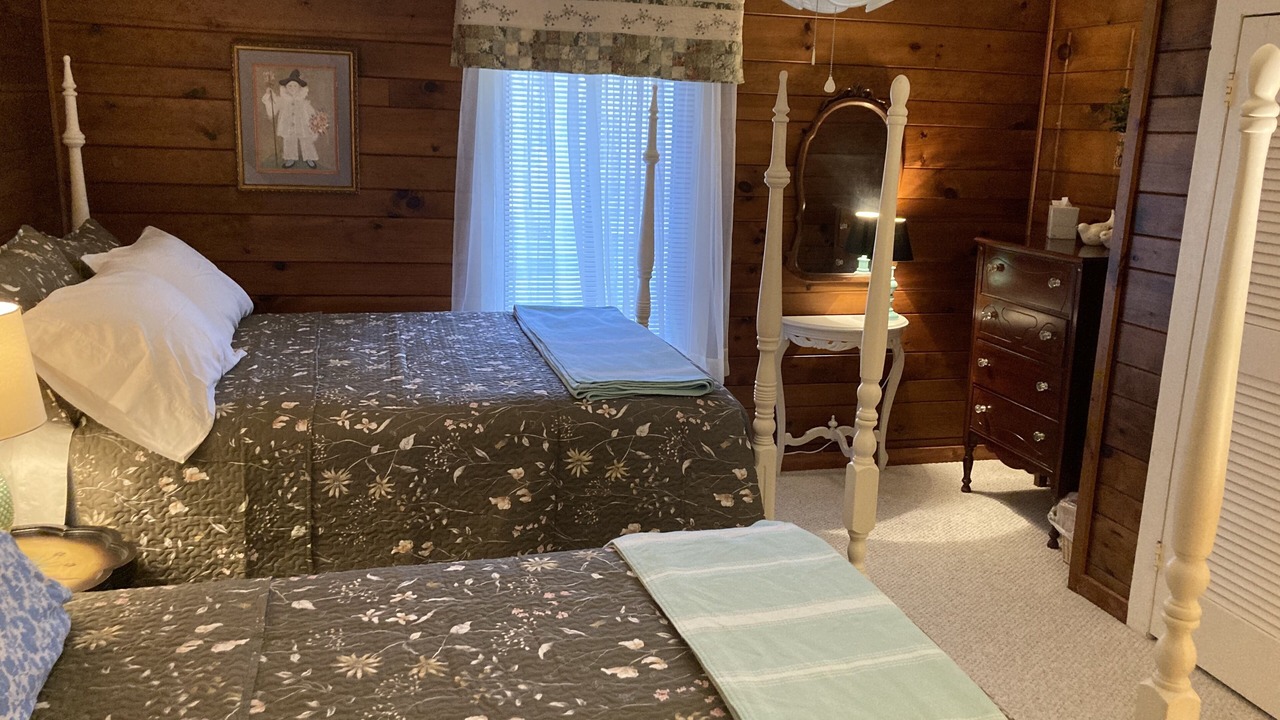 Photo of Bedroom in Waynesville