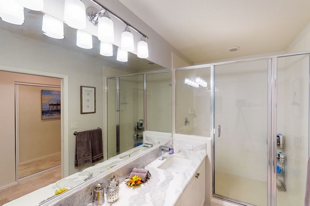 Photo of Bathroom in Ko Olina