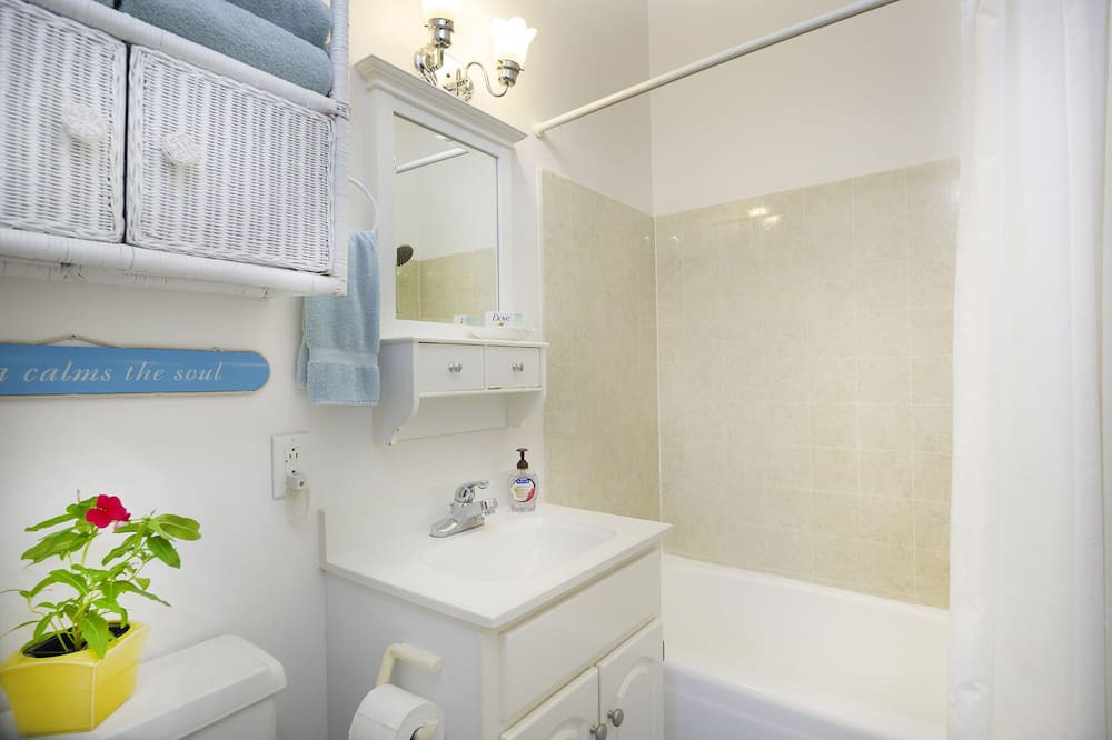 Photo of Bathroom in Kailua
