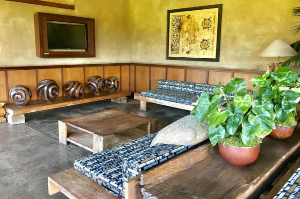 Photo of Outdoor in Historic Lahaina Front Street