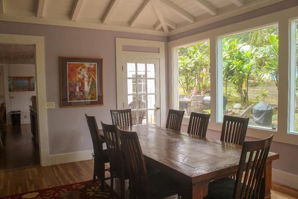 Photo of Livingroom in Hawi