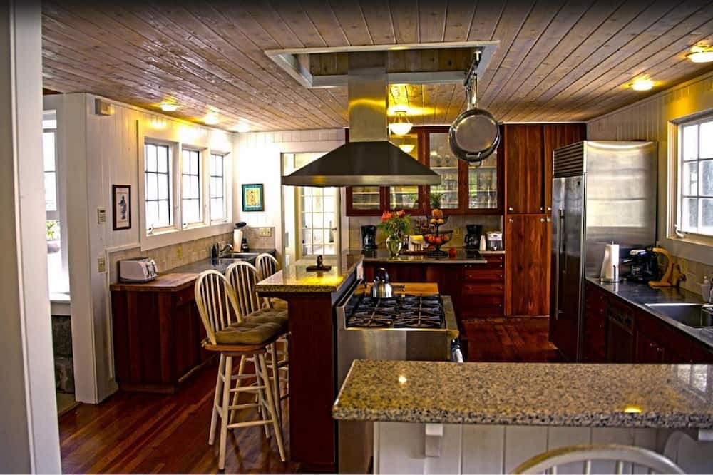 Photo of Kitchen in Hawi