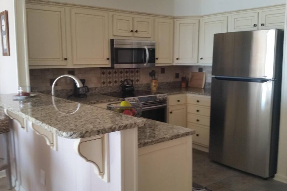 Photo of Kitchen in Ocean Drive
