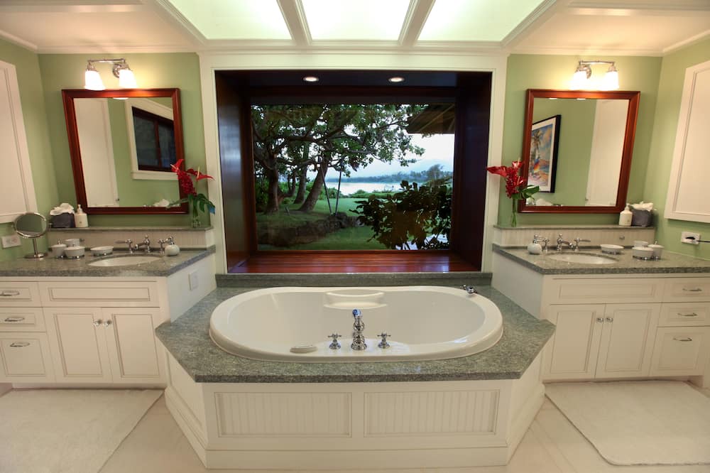 Photo of Bathroom in Kailua
