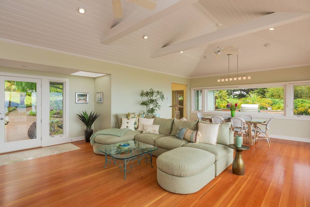 Photo of Bedroom in Kula