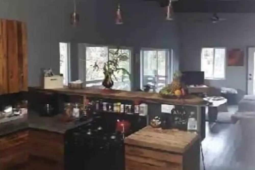 Photo of Kitchen in Fern Forest
