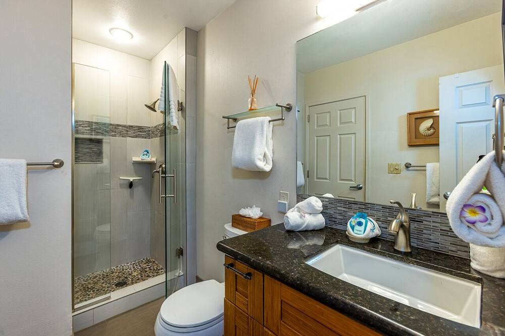 Photo of Bathroom in Wailea