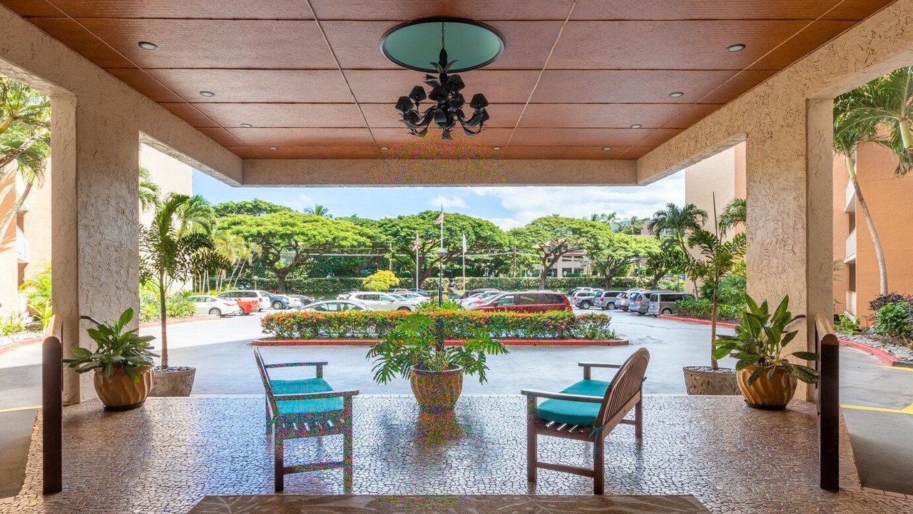 Photo of Others in Kahana