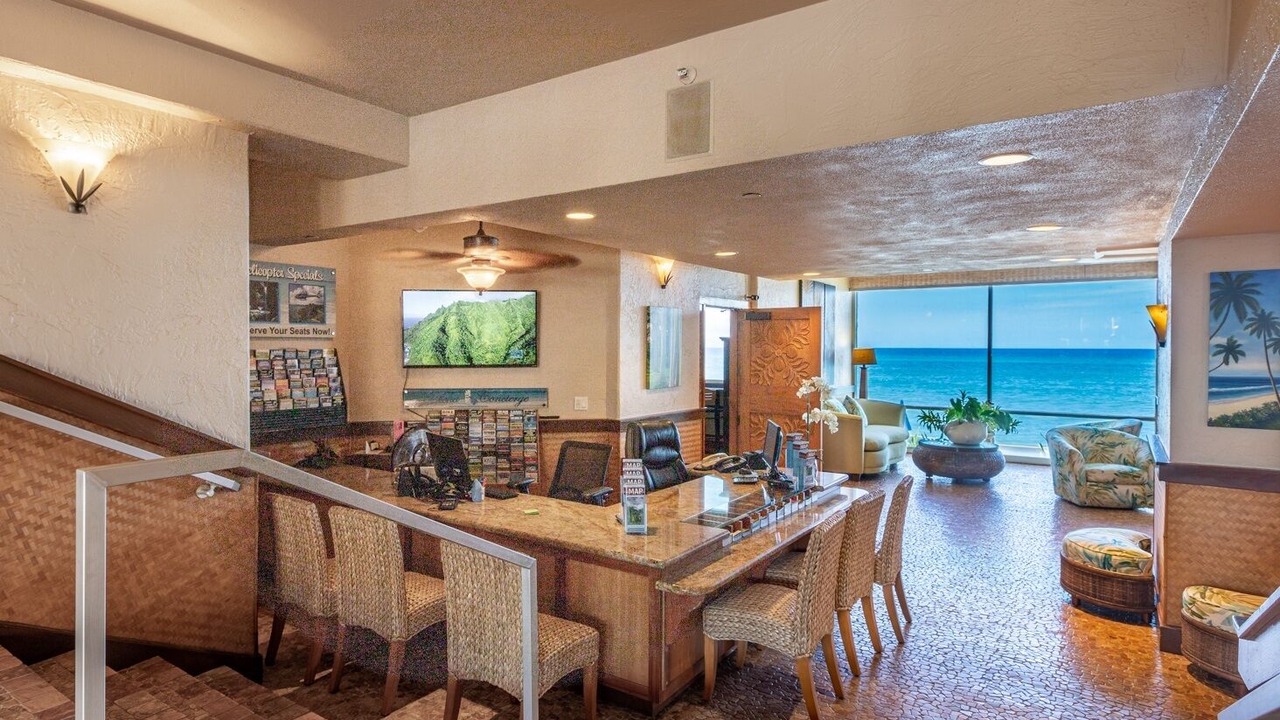 Photo of Others in Kahana
