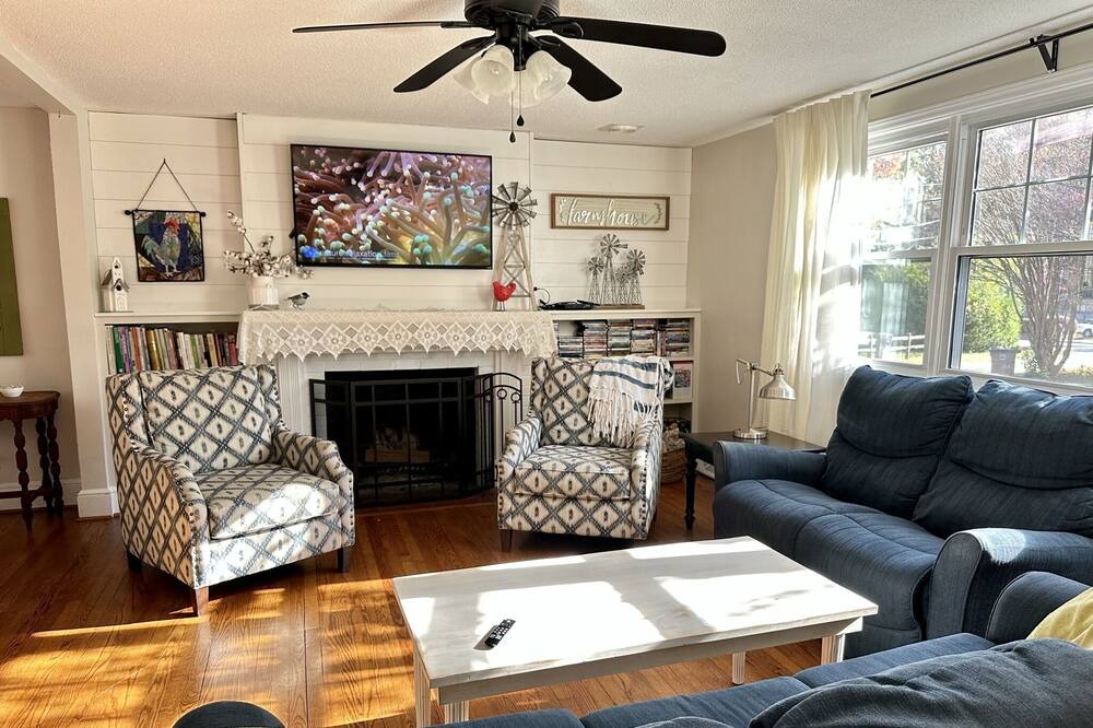 Photo of Bedroom in Greensboro